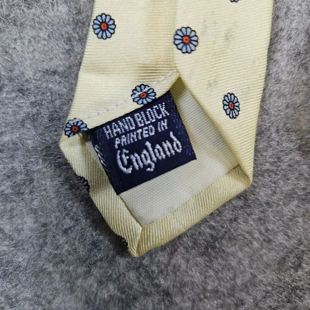 Brooks‎ Brothers Brooksgate Silk Neck Tie Yellow With Flowers 57x3 SPOTS Preppy